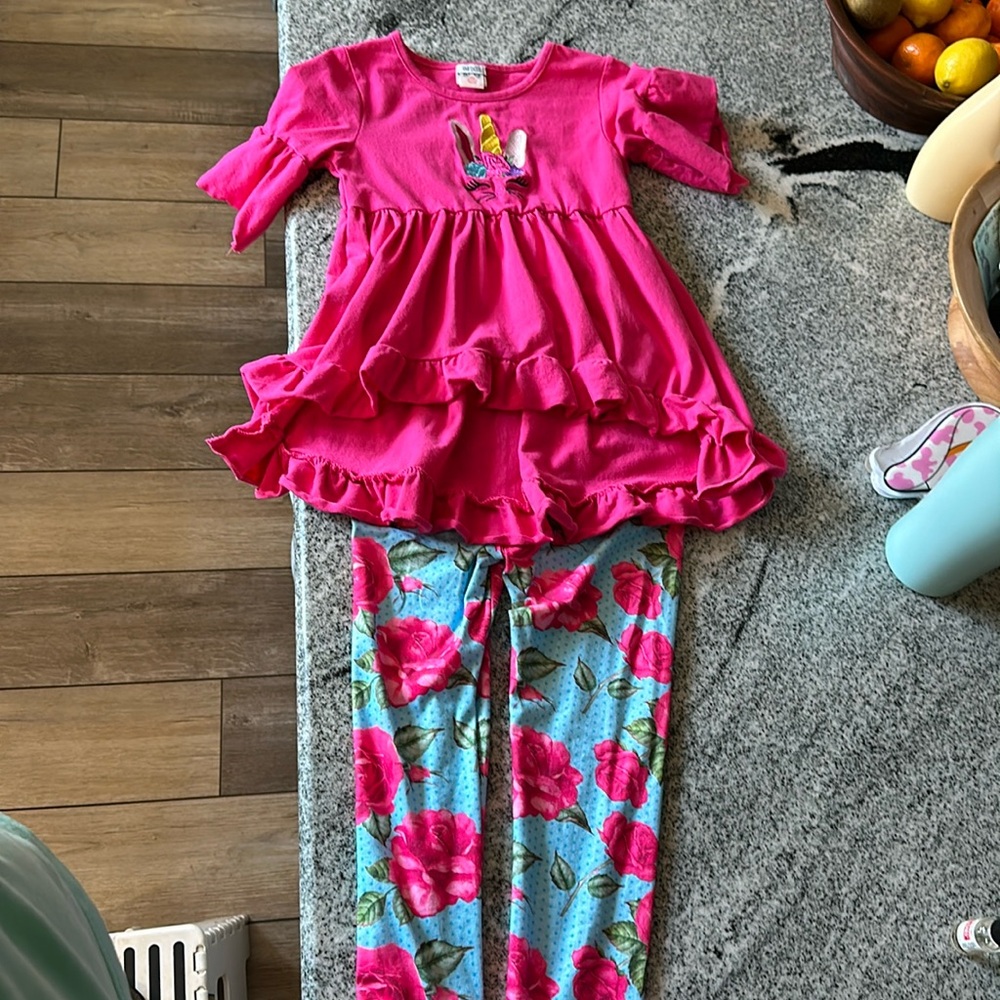 Boutique girls outfit set!